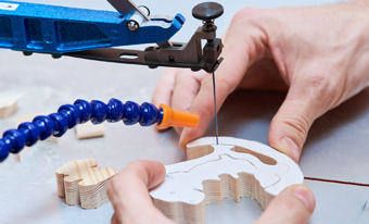 Scroll Saw Vs Band Saw - Which Should You Start With